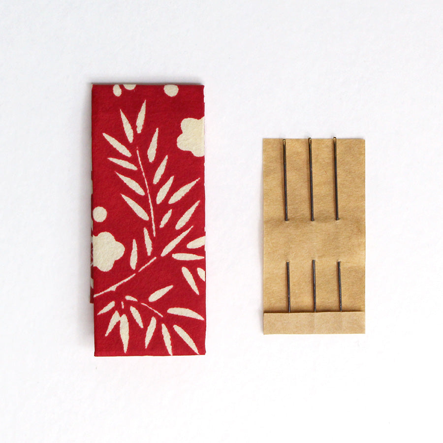 【数量限定・予約B:入荷11月下旬】豆道具入れのお裁縫セット あか