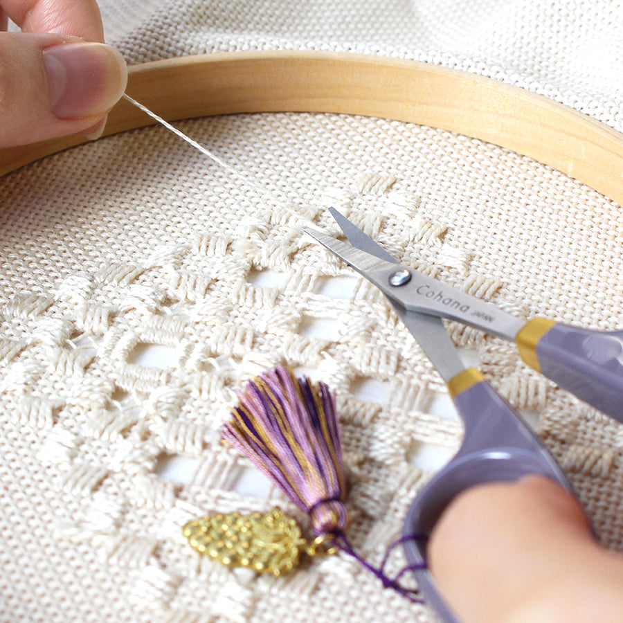 【数量限定・予約A:入荷2月上旬】漆と金蒔絵の小ばさみ ぶどう