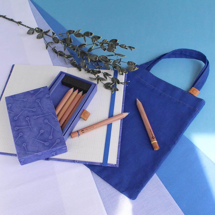 浮き紙の手帖と色えんぴつの手さげセット あお Japan Blue (45-222) - Cohana Online Store